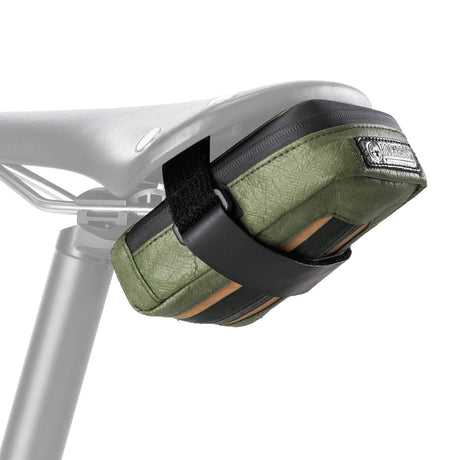 ROAD TO SKY nachhaltige Fahrrad-Satteltasche aus recycelten Reifen