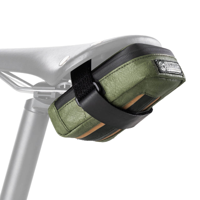 ROAD TO SKY nachhaltige Fahrrad-Satteltasche aus recycelten Reifen